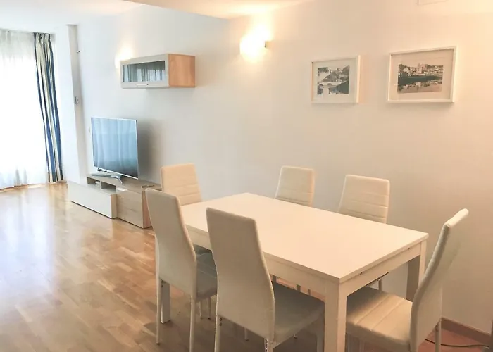 Ancora Frontbeach Luxury