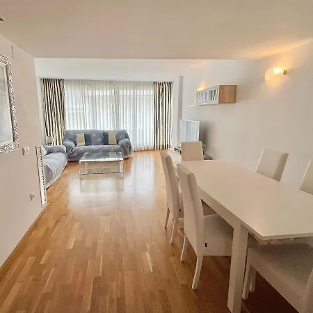 Apartment Ancora Frontbeach Luxury