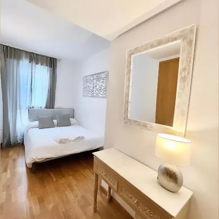 Ancora Frontbeach Luxury