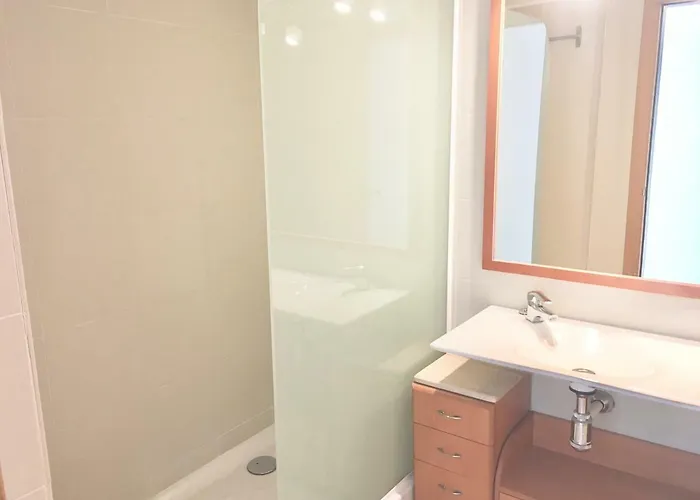 Ancora Frontbeach Luxury Lägenhet